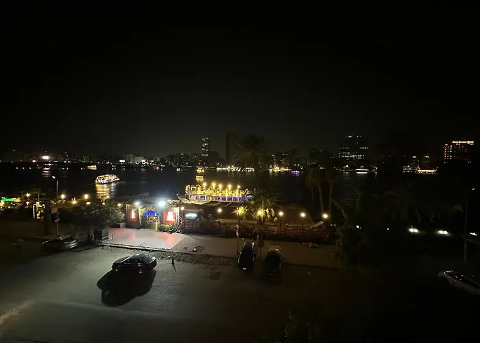 Roomes Nile View Maniel